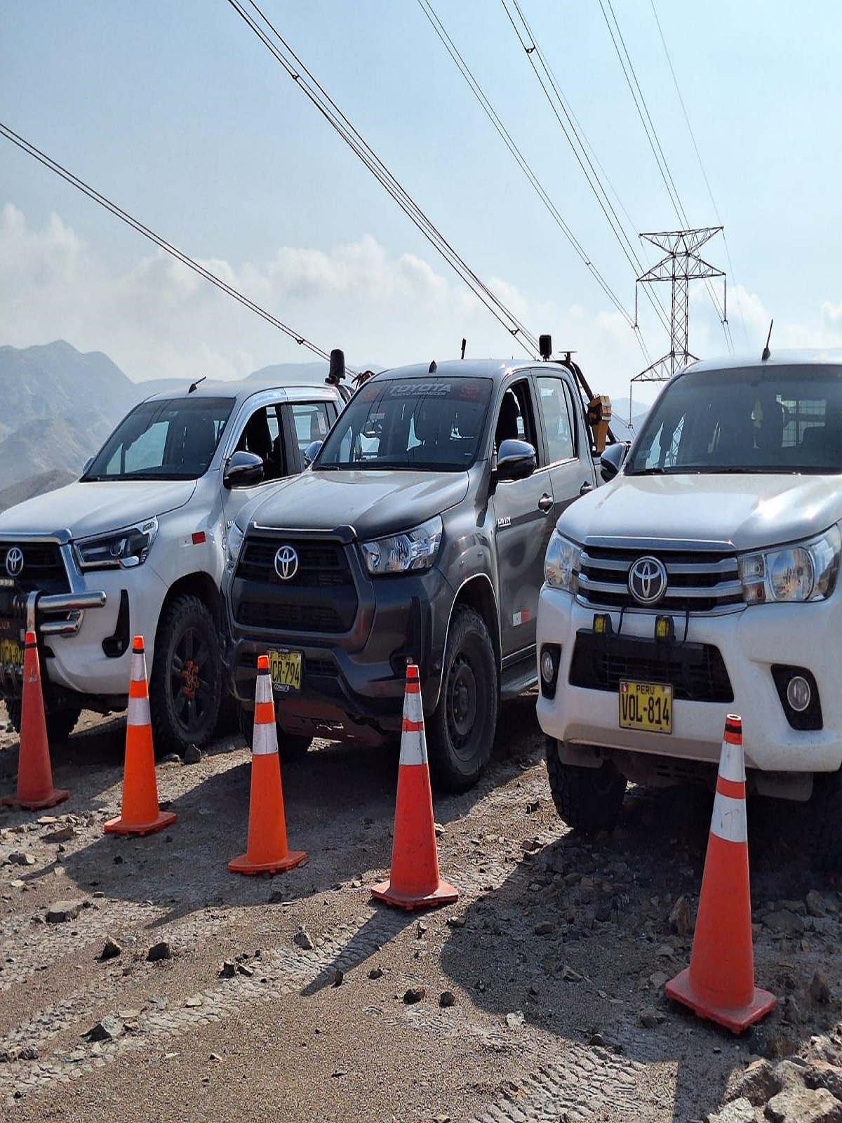 Camioneta Toyota Hilux 4x4 Petrolera